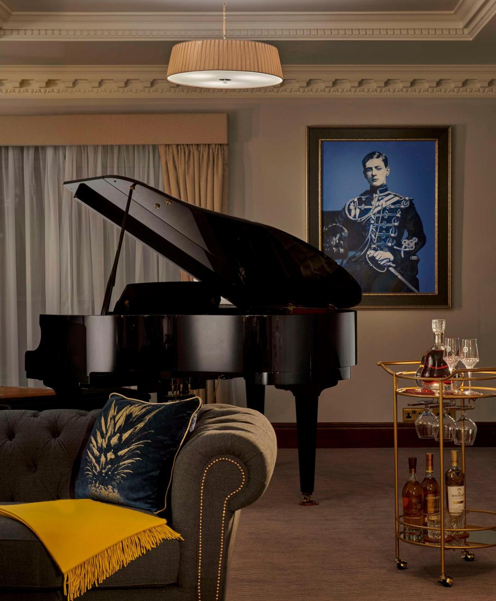 Hyatt Regency - The Churchill Отель 5*